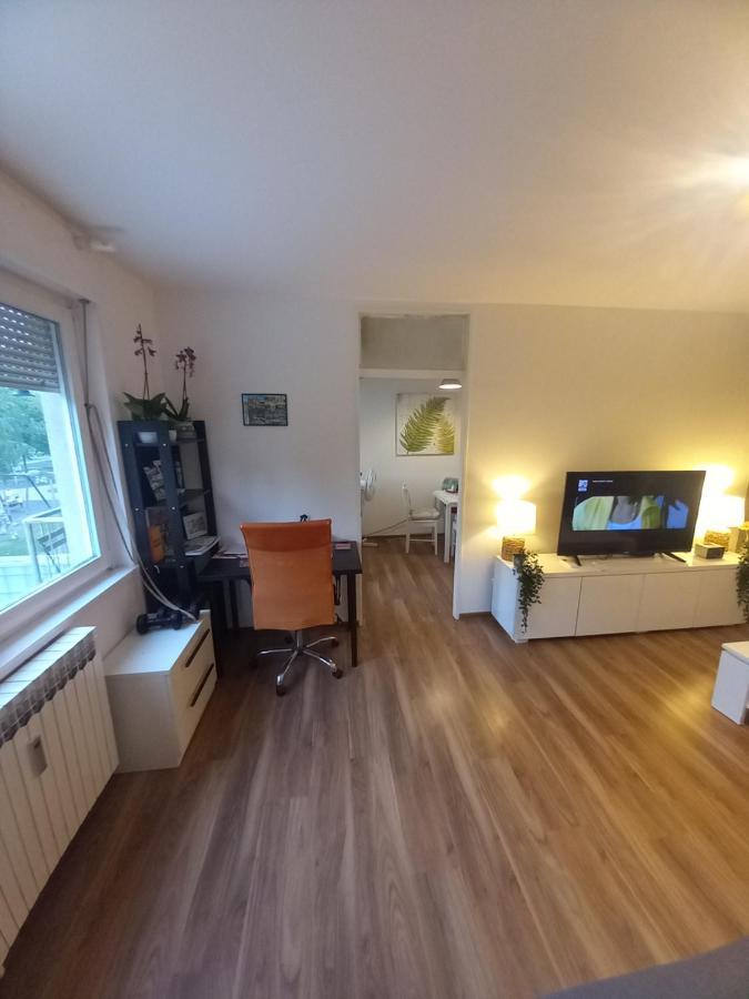 Apartment Jarun Comfort 자그레브 외부 사진